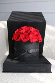 The Velvet Noir Rose Box